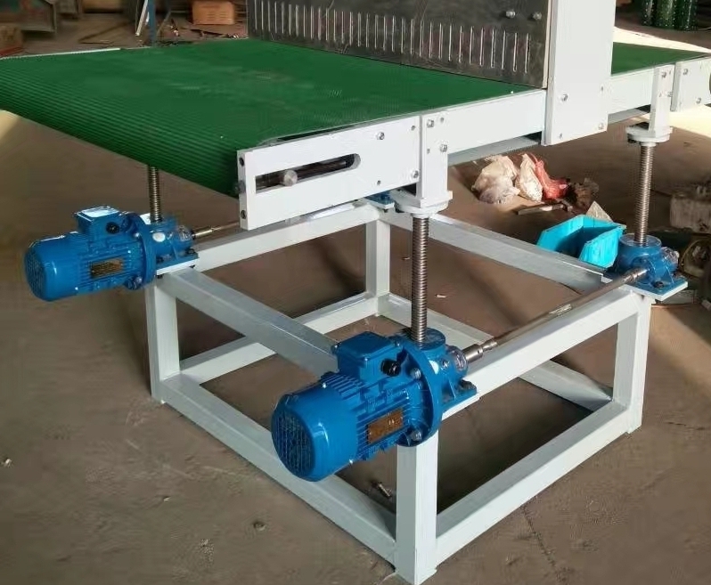 砂光機配套的江蘇帶式輸送機.jpg